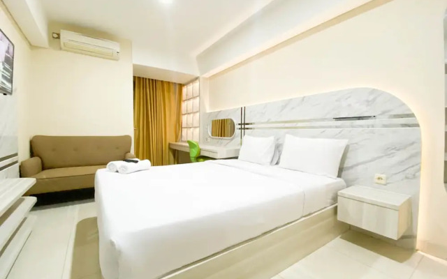 Nice And Elegant Studio Apartment At Warhol (W/R) Residence