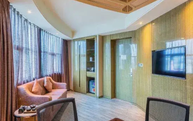 lnternational hotel