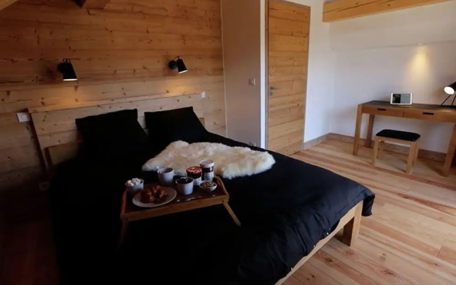 Luxury Chalet in Valloire With Wood Burning Stove and spa