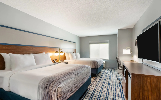 AmericInn by Wyndham Fairfield