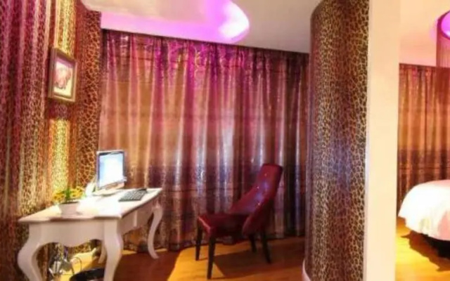 Baiyun Romance Hotel Dongyang