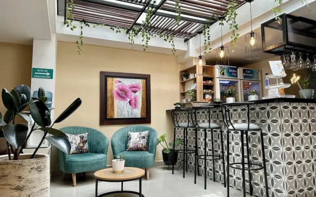 Laureles Guest House - LGH Hotel