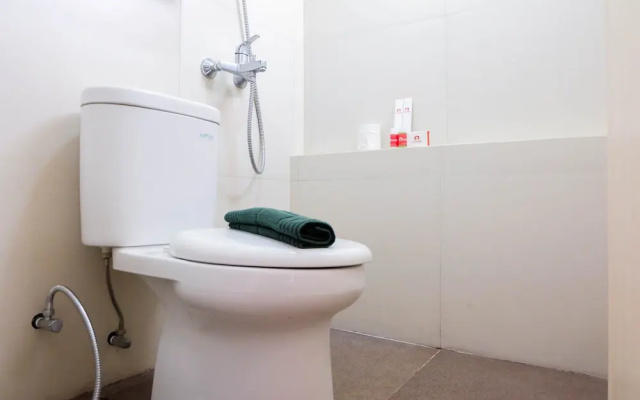 Connect to Pool 2BR Apartment at Bassura City