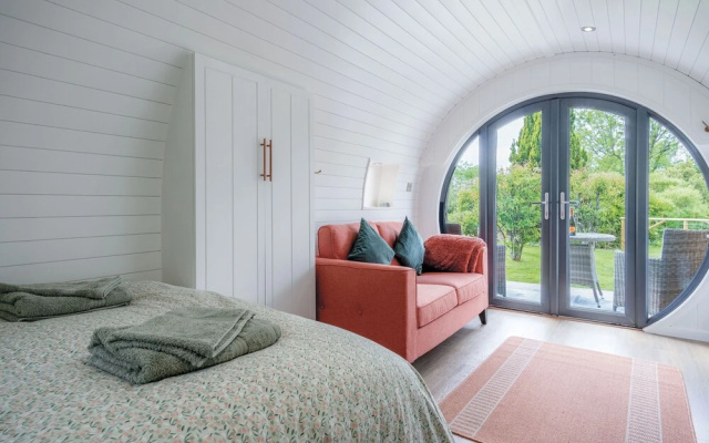 Woody's - 1 Bedroom Pod - Cold Inn