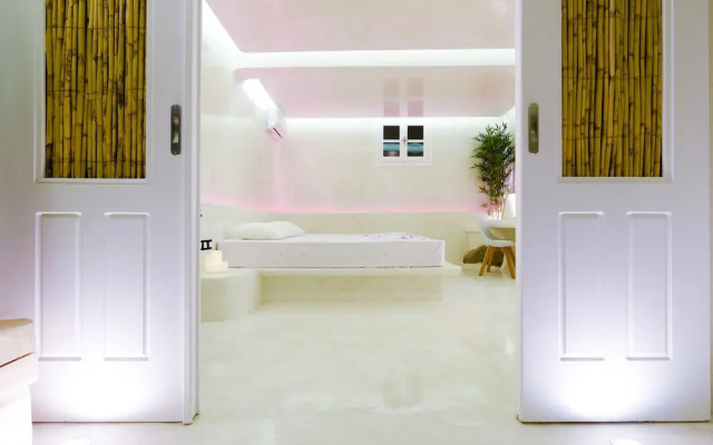 Mykonos 52m² Luxury Apartment Sea side Ornos