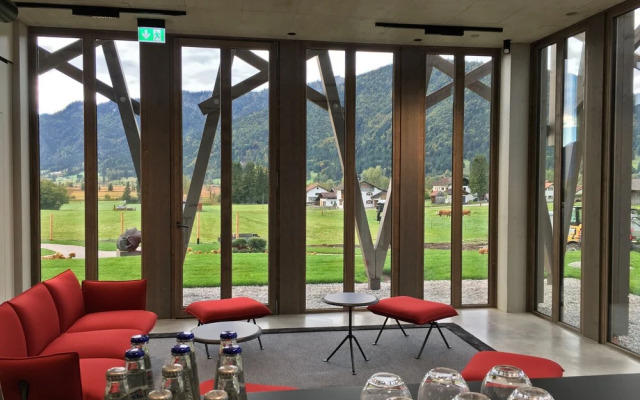 Lartor Resort