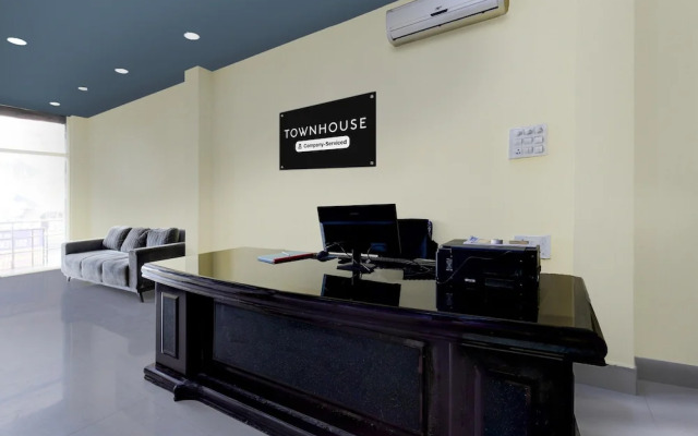 Super Townhouse Cherlapally Bus Terminal