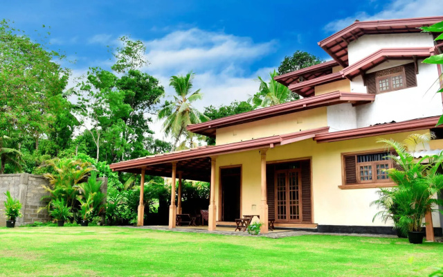 Green Palm Villa