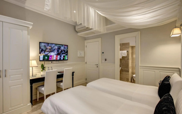 Hotel Tito