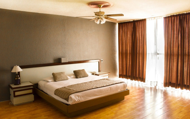 Hotel El Monte