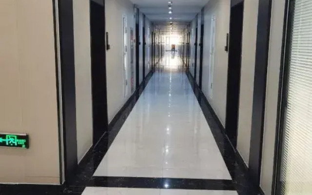Phoenix Shuicheng Holiday Hotel