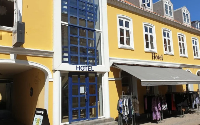 hotelImage