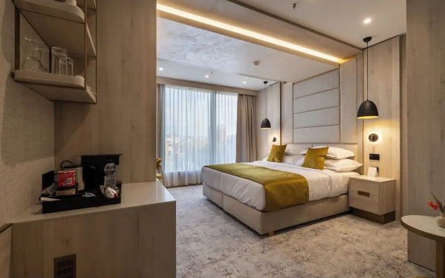 East Plaza Hotel