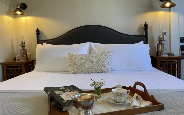 McCully House Inn