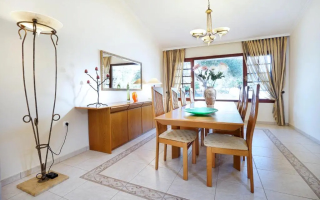Villa Thealassa