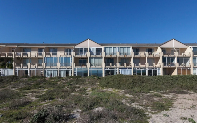 Leisure Bay 225 By Ctha