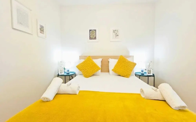 Warm&Bright 1BR w terrace&parking