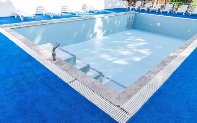 Seasons Park Resort