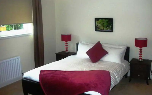 Dreamhouse Apartments City North