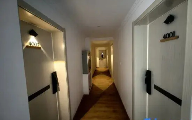 Yiju Serviced Apartment (Xiguan Subway Station)