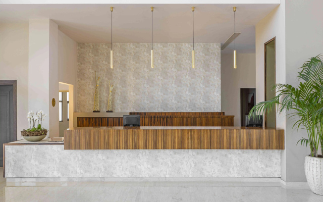 Kresten Royal Euphoria Resort