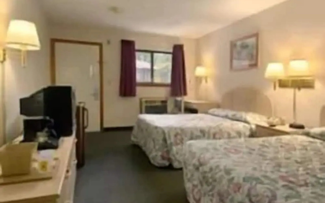 Enfirld Inn and Suites Bradley Airport
