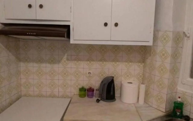 Spacious Apartment in Vironas