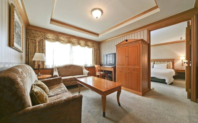 Hotel Nostalgia
