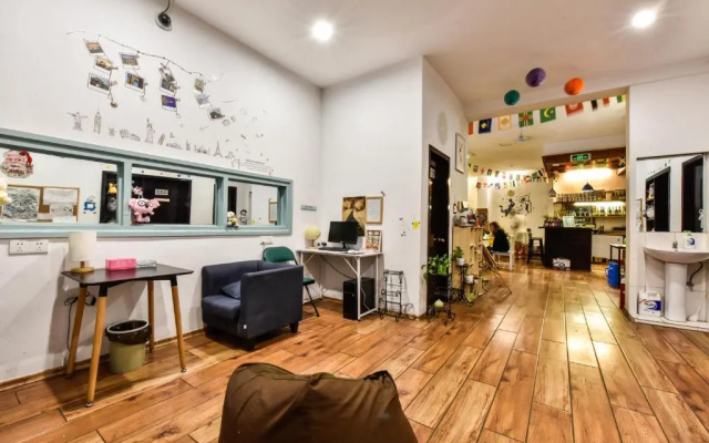 Koala International Youth Hostel