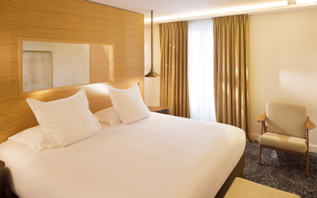 Hotel Marignan Champs - Elysées