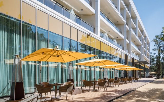 Гостиница Primorie Grand Resort Hotel в Геленджике 3 отзыва об отеле, цены и фото номеров - забронировать гостиницу Primorie Grand Resort Hotel онлайн Геленджик вид на фасад