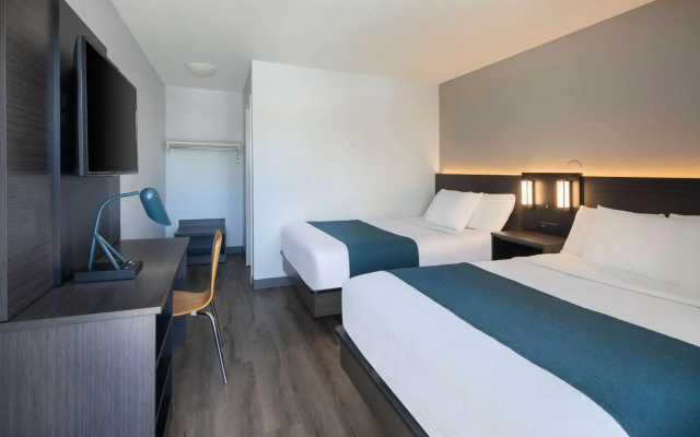 Motel 6 Woodland, CA – Sacramento Airport