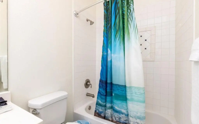 Mermaid Bay by Miss Kitty’s
