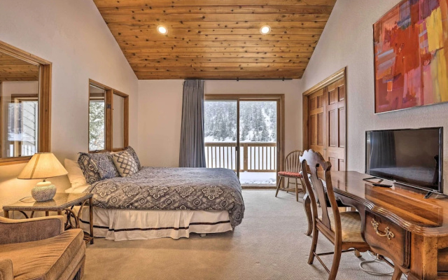 Luxe Vail Valley Retreat w/ Hot Tub!