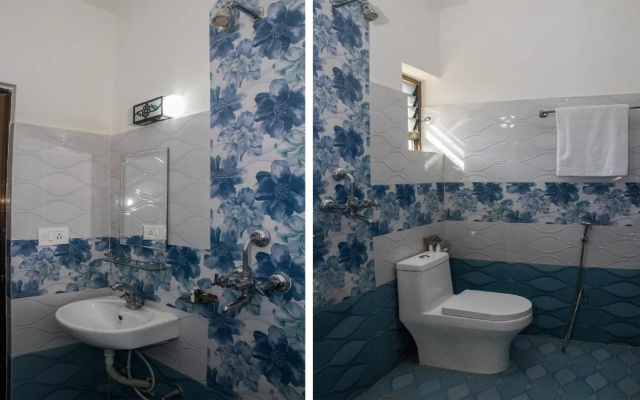Aadarsha Inn By OYO Rooms
