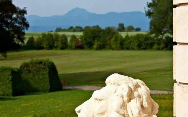 Chateau La Canière