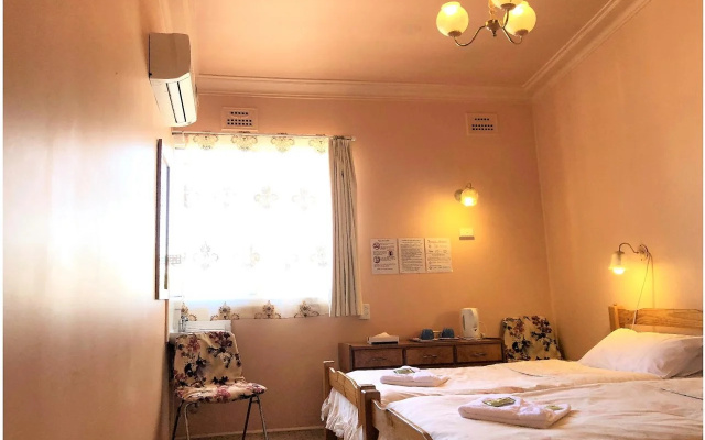 Clarendon Motel and Guesthouse
