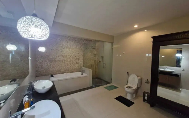 Max Guest House