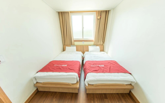 Rgb House Hostel