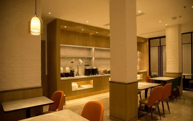 Hanting Premium Hotel Yantai Laishan Yingchun Street