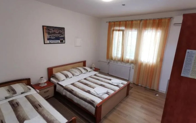 Apartments Sustic