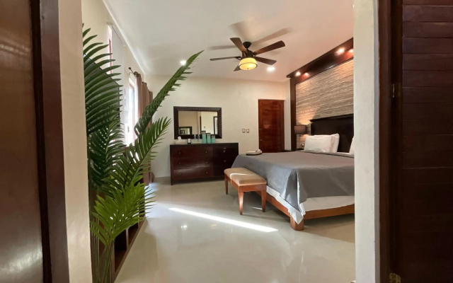 El Zaguán Colonial by GuruHotel