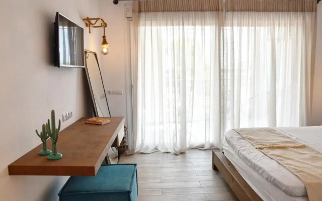 Angelos Boutique Suites
