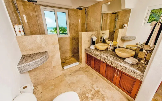 Villa Mar Azul by PRP