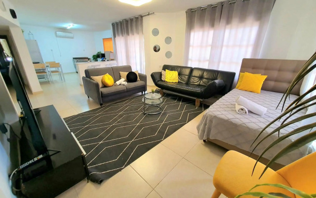 Barak Royal suites 20 Garden jacuzzi