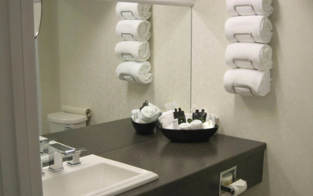 The Windermere Manor Hotel & Conference Center