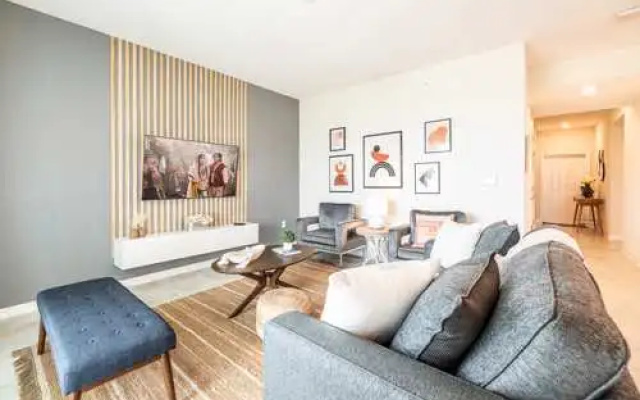Super cute condo with 2 themed bedrooms