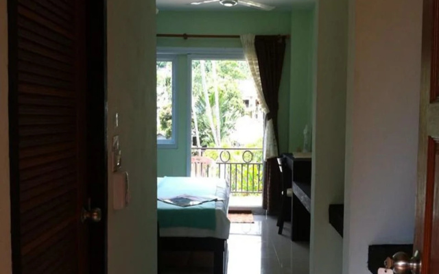 The Memories Holiday Home Beachside & Mini Zoo Samui Lamai