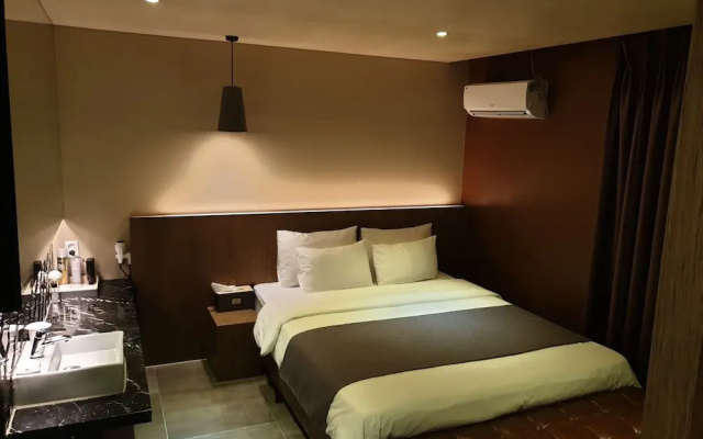 Hotel Bandi