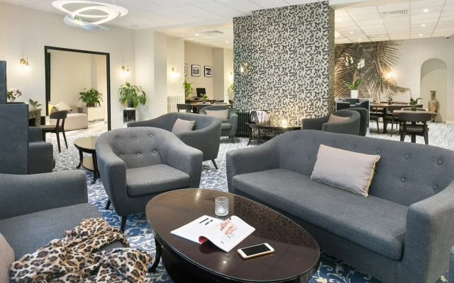 Hôtel Locarno Nice